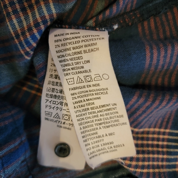 PrAna button down medium - Picture 2 of 5
